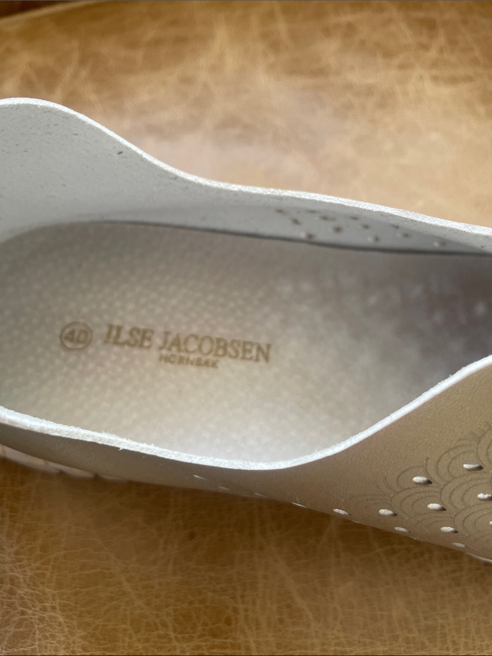 Ilse Jacobsen Metallic Gold Slip-On Sneakers - Picture 2 of 8